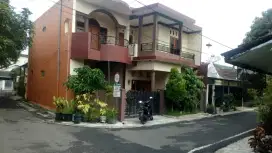 RUMAH 2 LANTAI AREA SULFAT MALANG