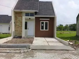 DIJUAL RUMAH - PERUM. THE QUEEN PARK RESIDENCE