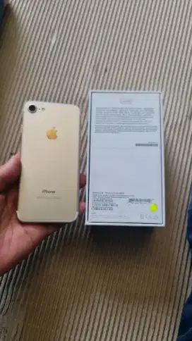 Iphone 7 128gb Gold Bekas Mulus jarang di pakai