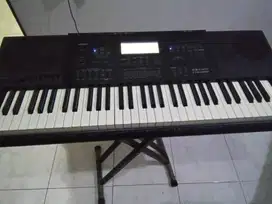 Electronic Keyboard Casio CTK-7200 Seperti baru