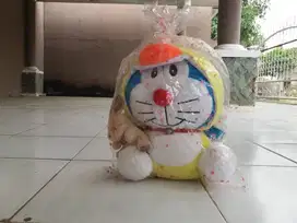 BONEKA DORAEMON