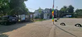 Lok yg cukup strategis