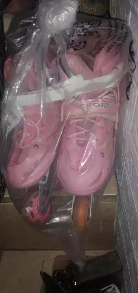 Dijual.sepatu roda nego sampe.jadi