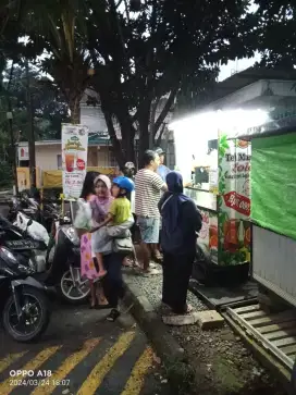 Sales Gerobak Teh Solo