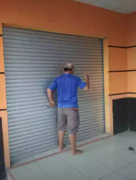 Rolling door folding gate kusen aluminium
