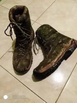 Sepatu hanagal camo