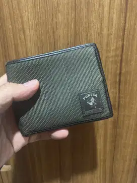 Dompet Porter International