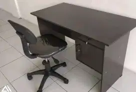 1 Set Meja Kantor + Kursi Putar