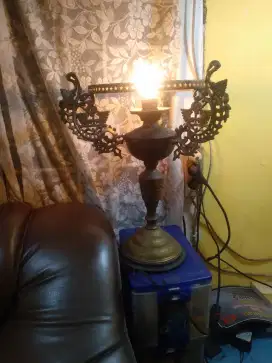 Lampu meja kuningan jadul