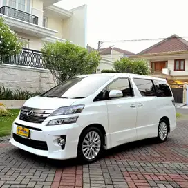 ( Km 61rb ) Toyota Vellfire ZG Premium sound 2014