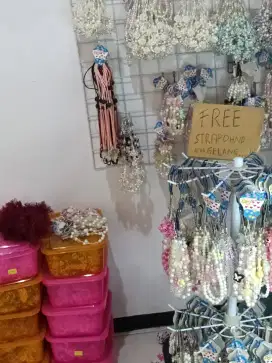 Lowongan host/admin online shop