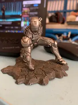 Silver Iron Man Marvel Gashapon setara skala 3.75 inch