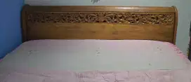 Dipan kayu jati