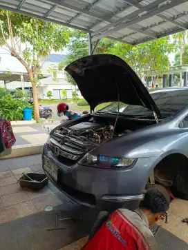Bengkel mobil automatik