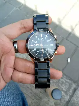 Jual jam fossil premium... Tgl aktip