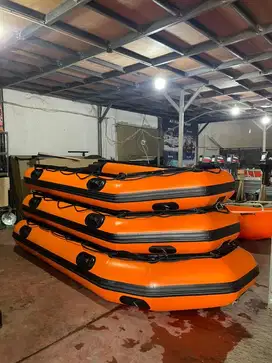 Perahu Karet OCEAN Rescue PVC Type 430 Kapasitas 8 Orang Untuk SAR