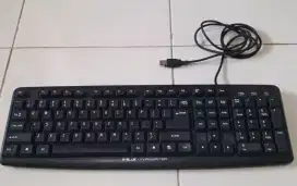 Keyboard merk E-blue.lama gk kepakai.