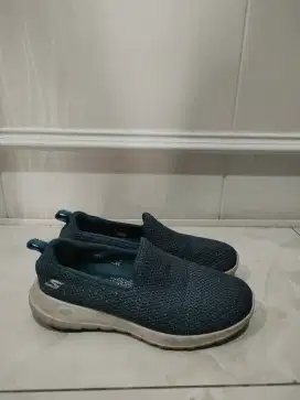 Sepatu Skechers