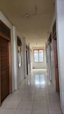 kos PUTRA di area kampus