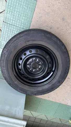 Velg Kaleng R15