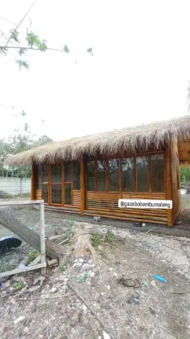 Rumah Bambu Elegan Minimalis