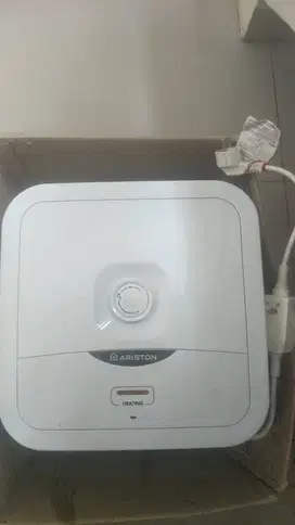 Water Heater Listrik 1 ARISTON AN2 15 B