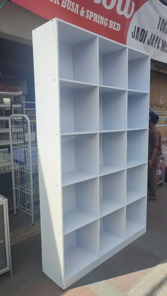 Rak Serbaguna 15 Kotak