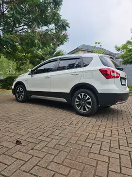 Suzuki SX4 2022 Bensin