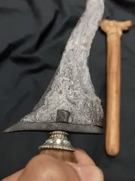 Keris Sepuh Sempana pamor Udan Mas Tuban Pesi Gapit Tangguh Majapahit