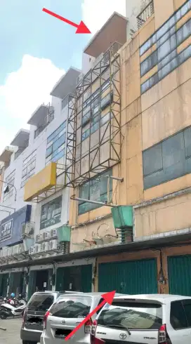 Ruko Mayjend Sungkono Komplek Darmo
Galeria blok D3 Strategis Surabaya