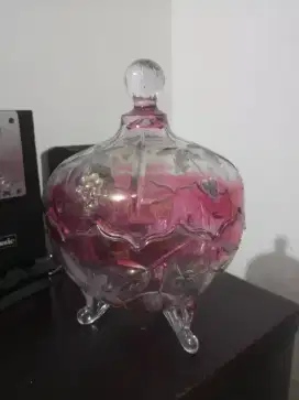 Toples kristal minimalis
