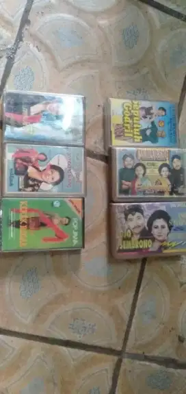 Slhkn plh slh 1 paket isi 3 kaset pita lagu2 jawa kond trwt  hrg murah