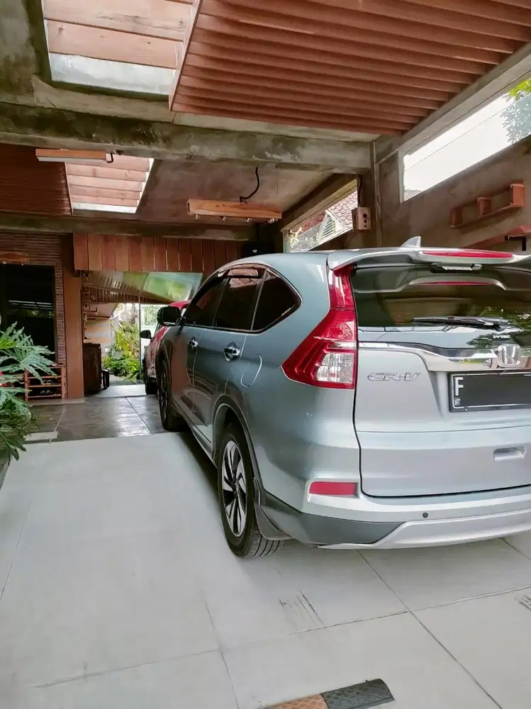 Honda CR-V 2.4 2016 Bensin