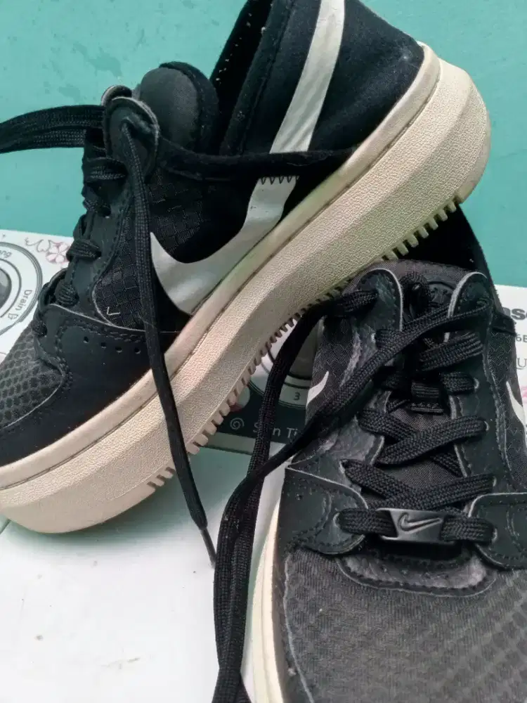 Sepatu nike size 36