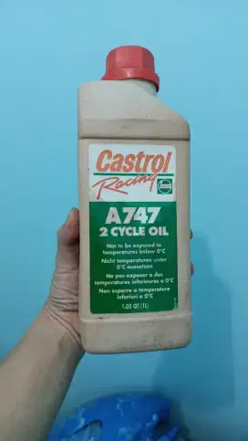 Oli samping racing castrol A747 New old stock