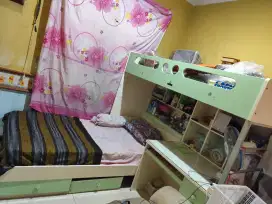 Ranjang  tingkat anak 2 kasur meja belajar tempat tidur anak