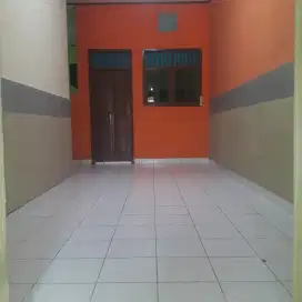 Di kontrakan ruko