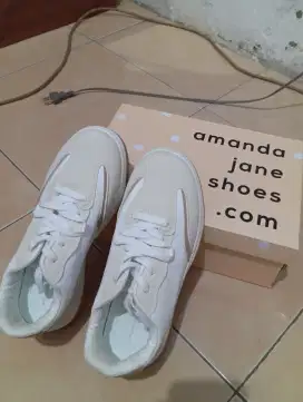 Amanda Jane's Sneakers Pax-X24091