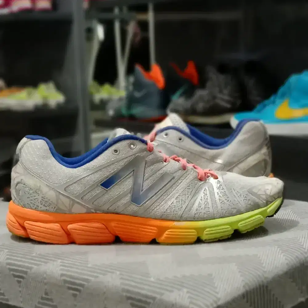 Sepatu_Second New Balance 890v5