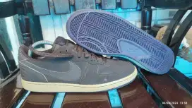 Nike Terminator low coklat 42,5 Cakep