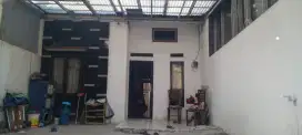 RUMAH DI JUAL BAWAH PASARAN TANJUNG BARAT JAKSEL