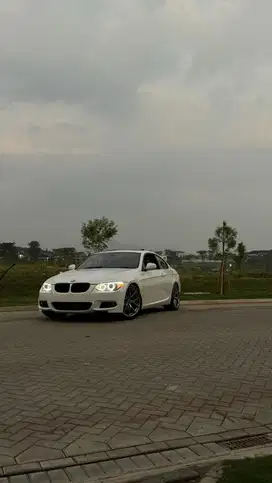 BMW 335i 2011 E92 Super Mulus Service Record Pribadi bukan Showroom
