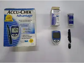 ACCU -CHEK Advantage