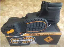 Sepatu safety krushers