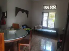 Rumah  cantik Asri di Plemburan siap huni ringroad utara