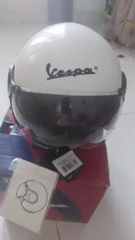 Helm Vespa Visor ori masih segel