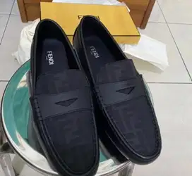 Fendi shoes authentic 99%!!