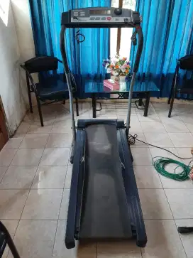 Treadmill Bekas Normal