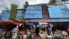 Dijual Sangat Murah, Ruko Gandeng di Samping Pasar Rangkas Bitung