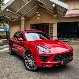 Porsche macan S 2015 warna merah